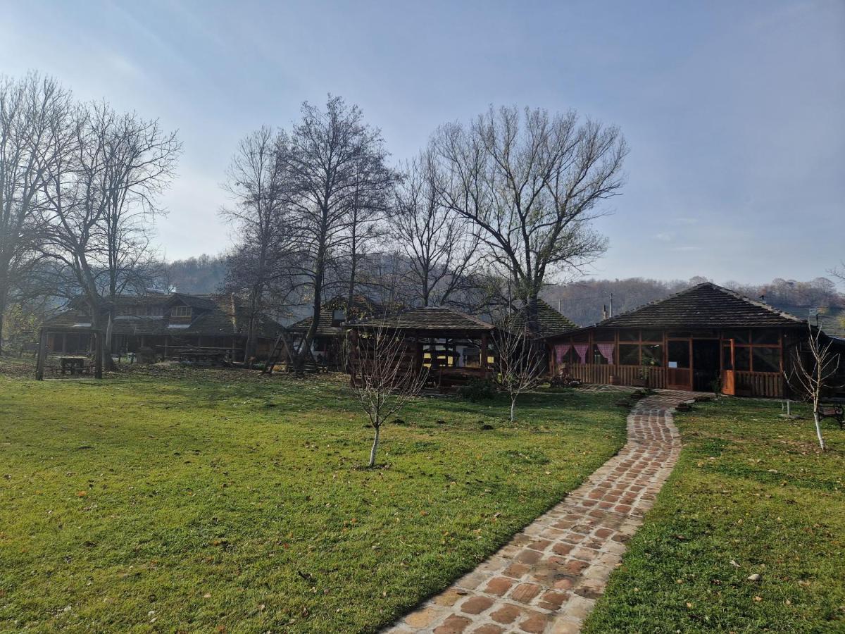 Kumova Vodenica Villa Markova Crkva Exteriör bild